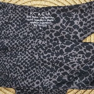 Acacia Brazil Bottom